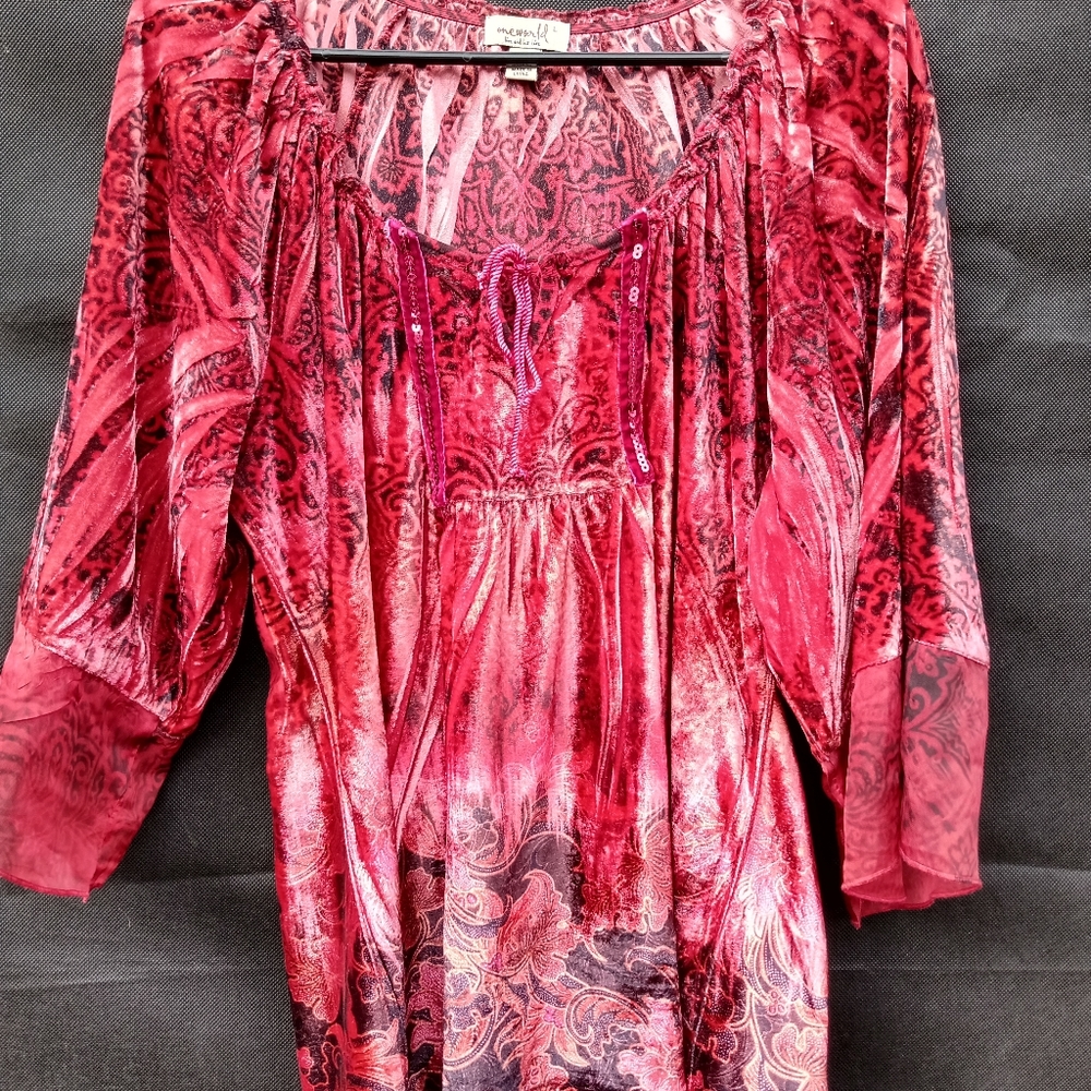 One World Sublimation Velvet Velour Peasant Top L